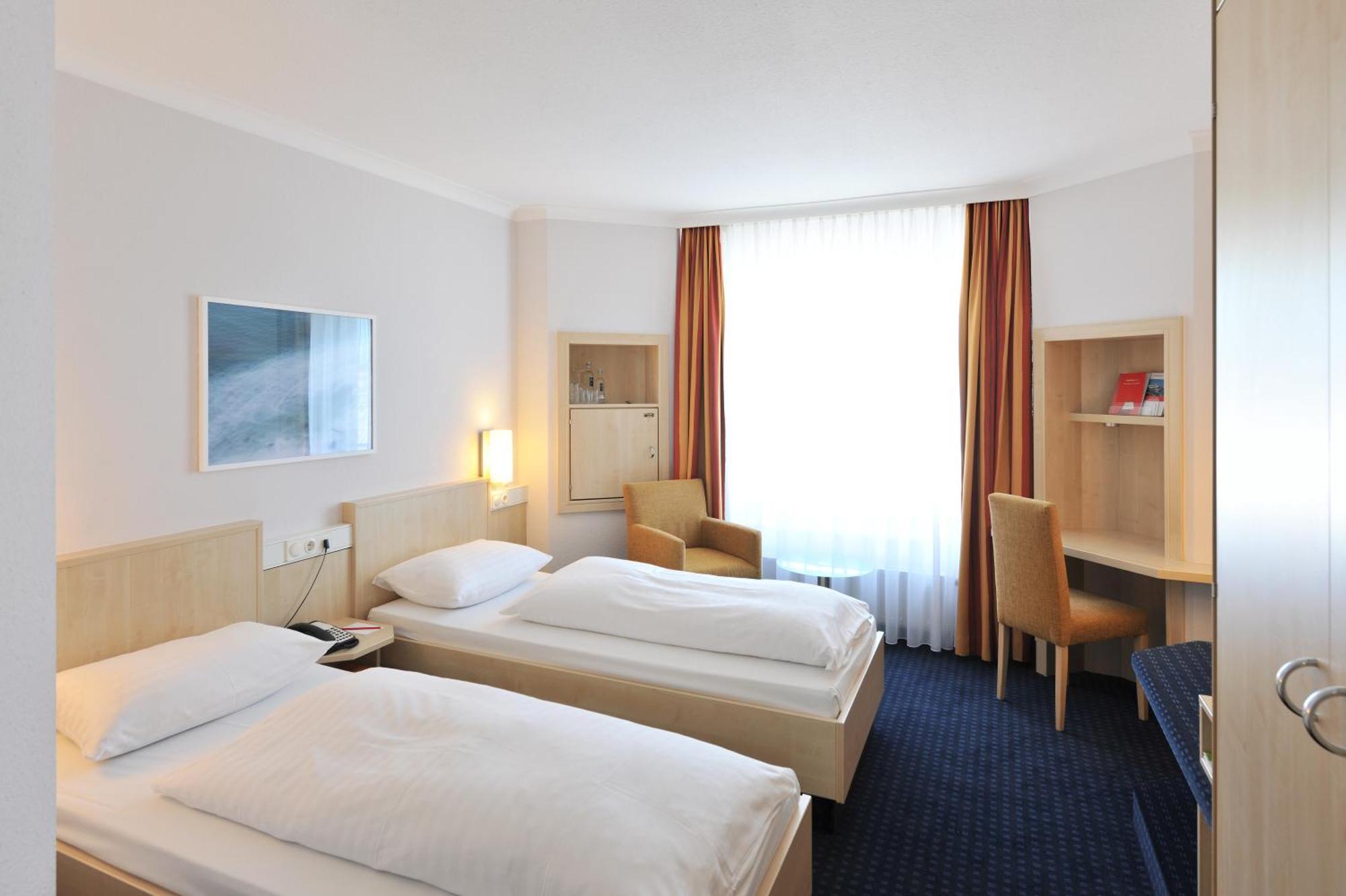 Intercityhotel Kiel Exterior foto